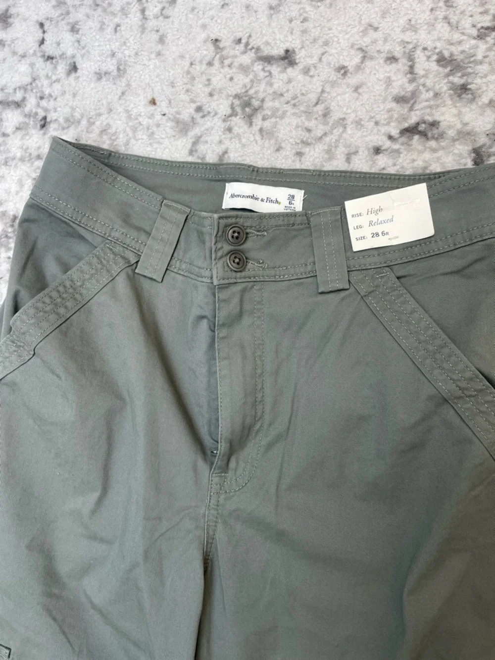 NWT Abercrombie High Rise Relaxed Cargo Pants - Picture 7 of 10